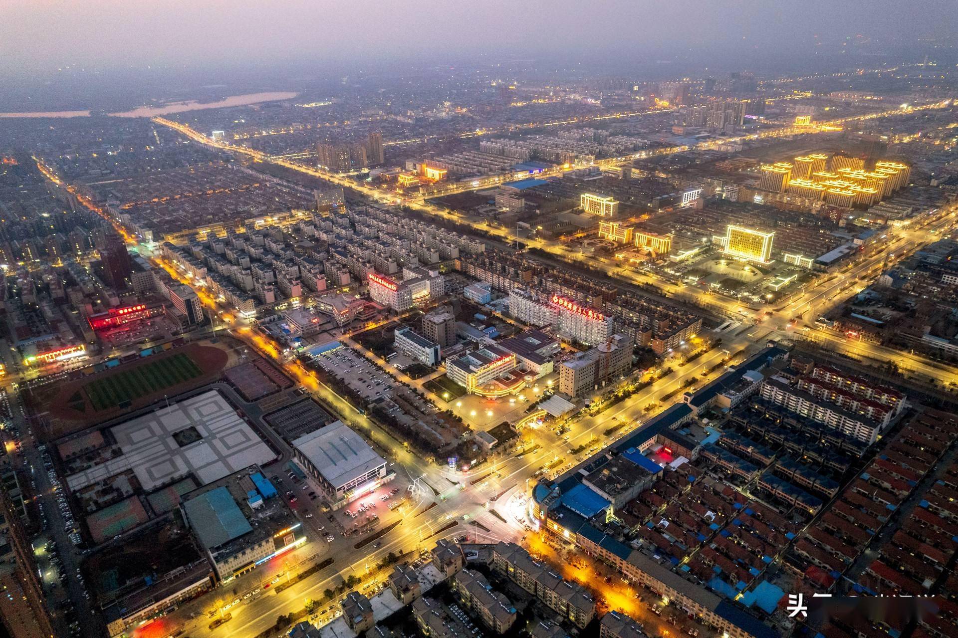 航拍空城夜景河南安阳滑县人足不出户车不上路