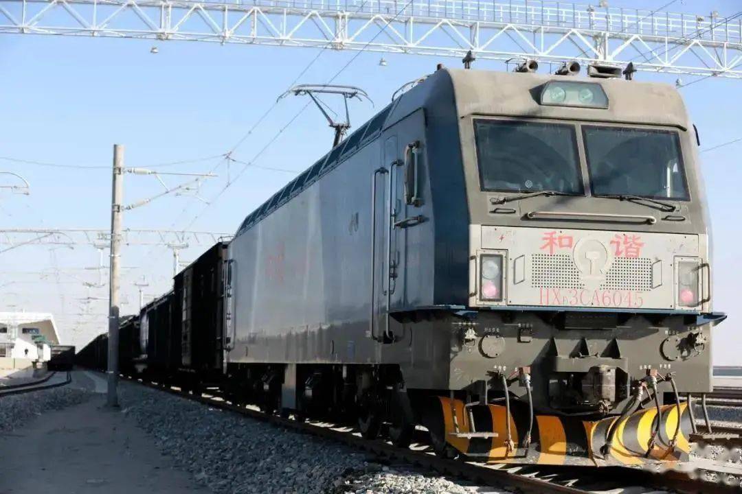 【春运一线】库机段:当好春运平安"火车头"_机务段_工作_关键为