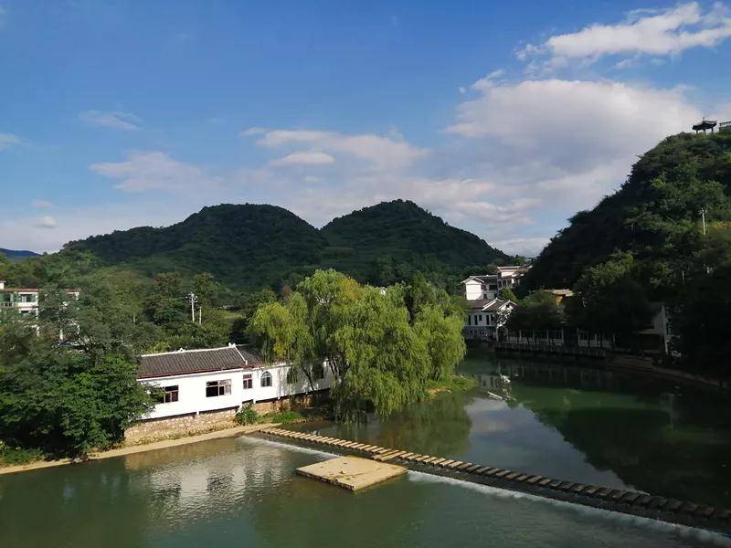 息烽县小寨坝镇打造美丽宜居环境擦亮乡村振兴底色