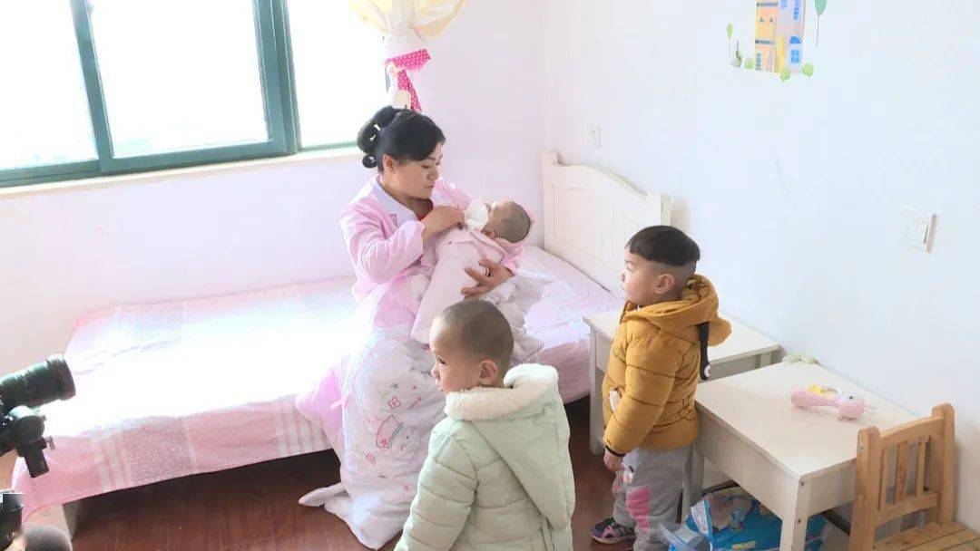 福利院领养小孩要钱吗 9f778755dd08420c8cc913aabe2a541f.jpeg