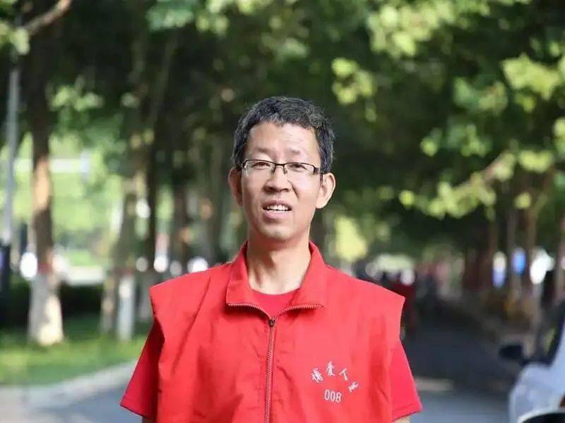 赵永亮,男,中共党员,现任运河区司法局办公室主任