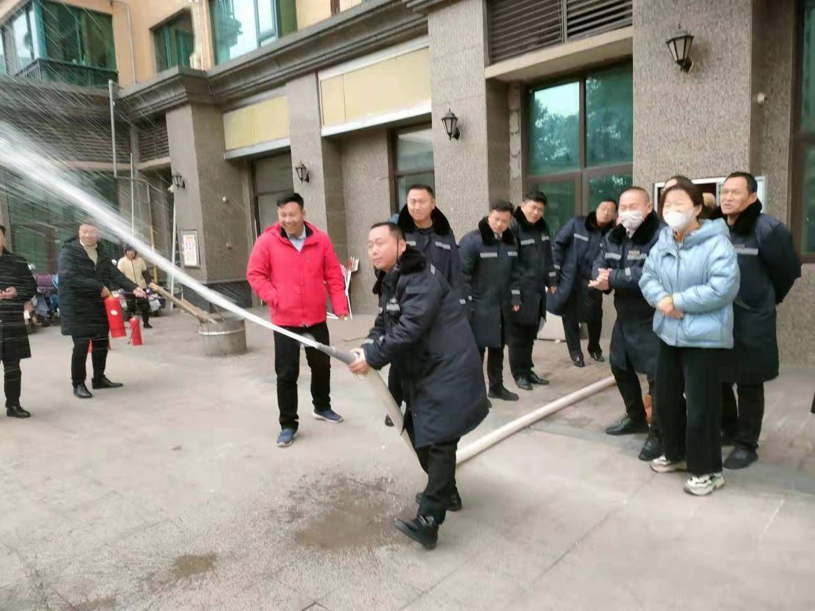 怎样才能当消防志愿者 b0a2ec19a5044f3ab5847c2c1c1e4289.jpeg