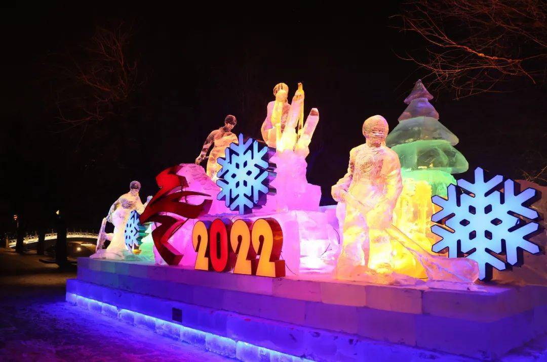 是柔情的美,是醉人的美是气派的美,是震撼的美夜色长春在闪烁灯影