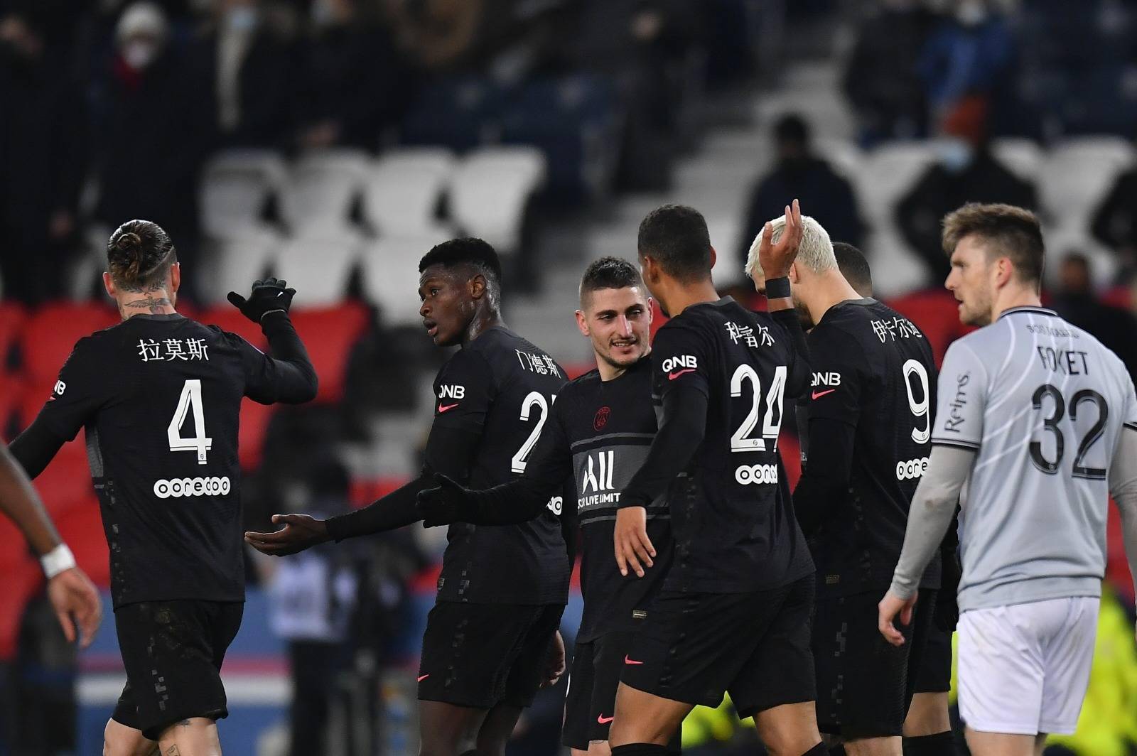 梅西宣告复出巴黎圣日耳曼4球大胜11分优势领跑拉莫斯处子球