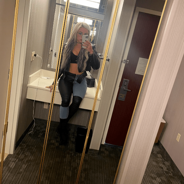 想拍照时她不让😅贝基林奇里普利里普利:👭🏼阿莱克萨阿莱克萨