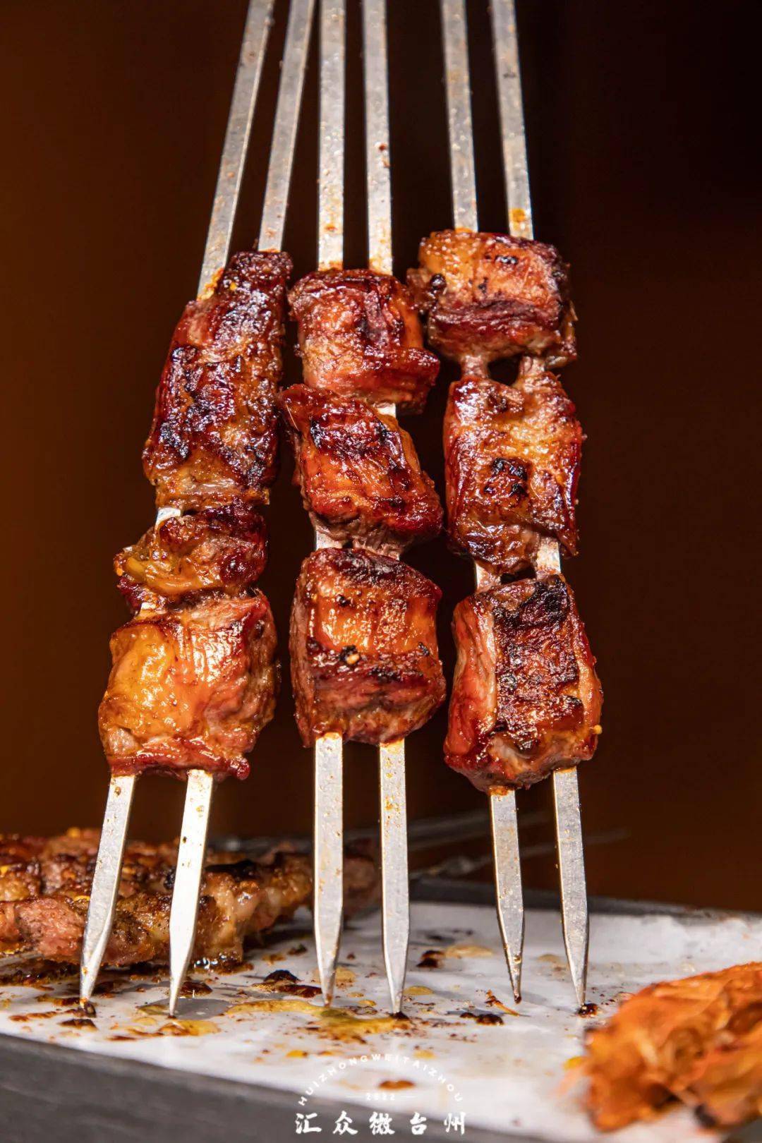 61 招牌油边 61撸串,蘸料,入口,一气呵成,唇齿咀嚼间,肉汁瞬间