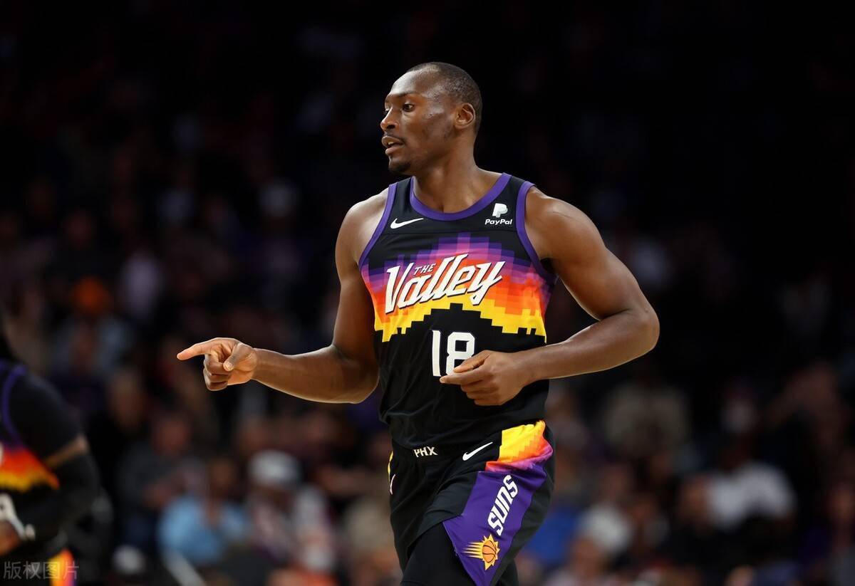 加盟太阳后,比永博打出生涯最佳表现!保罗真强:又激活1位中锋_传球_内