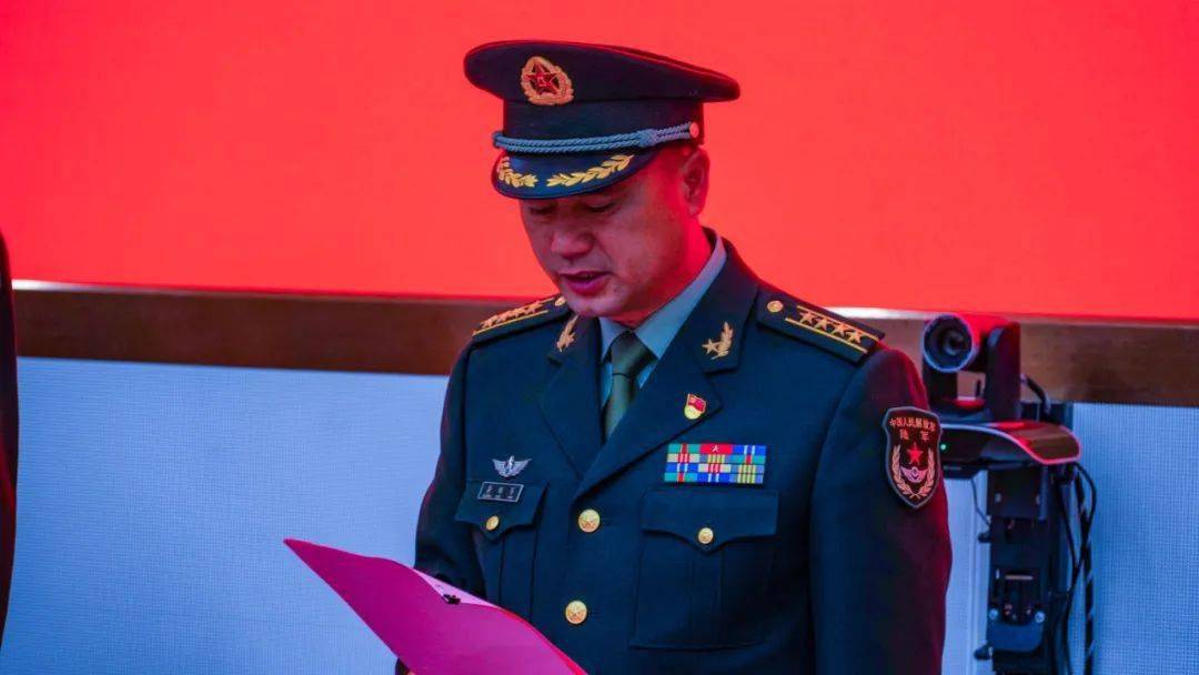 欢迎你们,少尉排长!_授衔_军官_部队