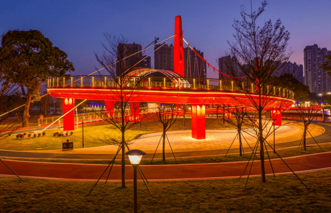 江门潮头公园夜景图片