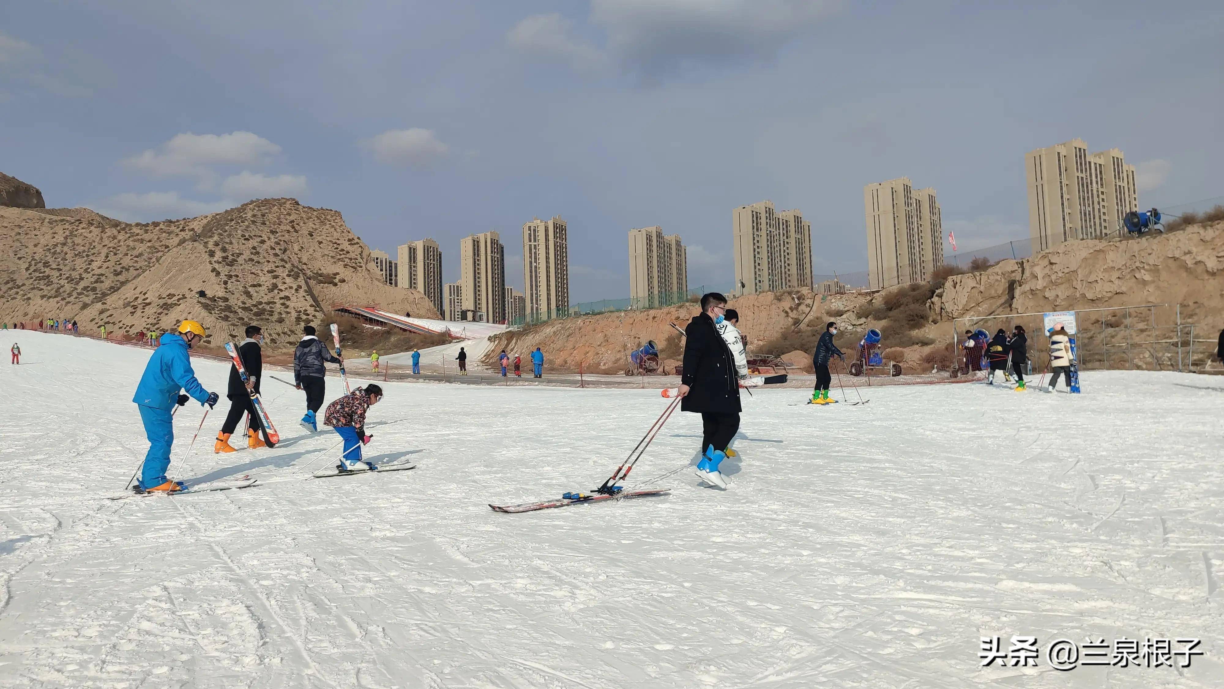 兰州安宁大青山滑雪场图片