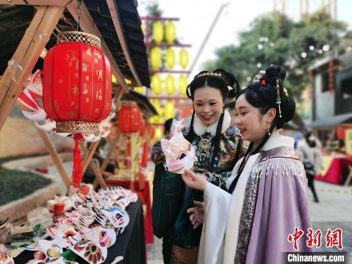 街区|广西南宁三街两巷仓西门揭幕 重现宋城国风盛景