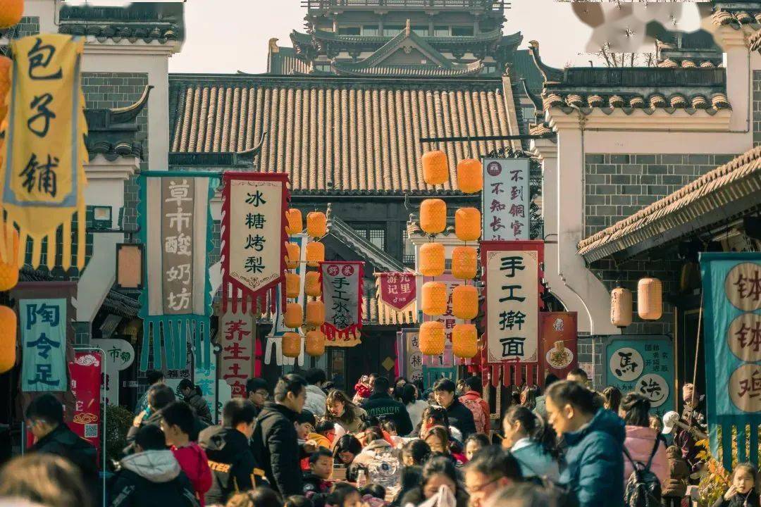 新春市集,民俗小吃空降现场庐江水西门【新春大妙汇】边吃边逛 国风