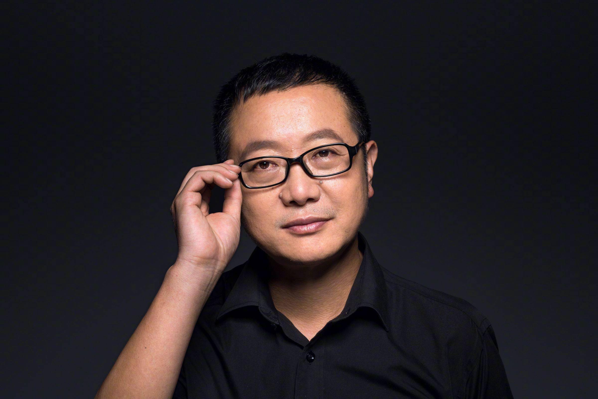 刘慈欣的流浪地球有硬伤为何依然被追捧读者的奇怪心理作祟