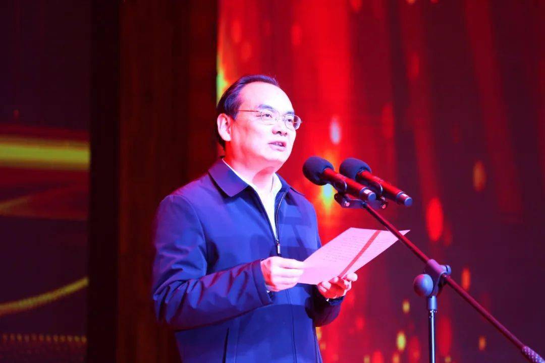 巴中_领导_工作