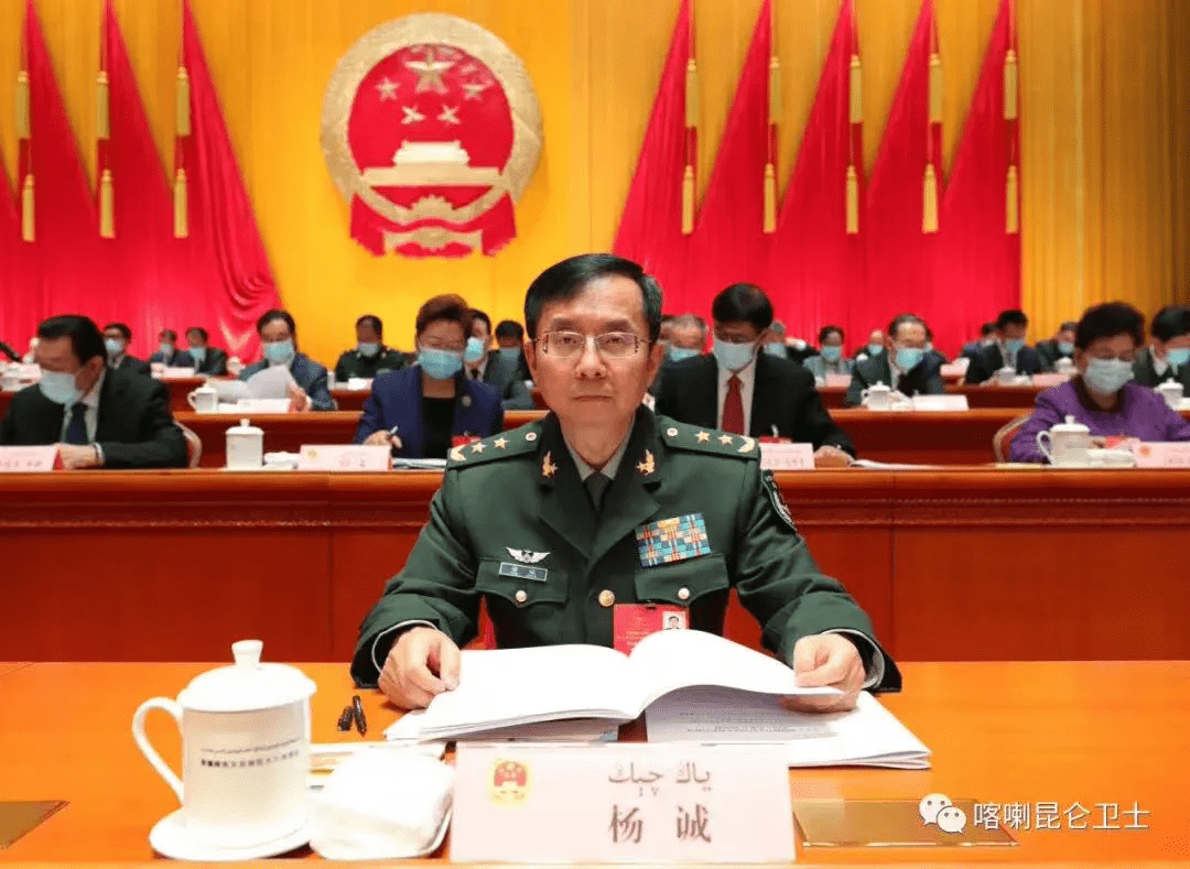 新一任新疆軍區司令員就位：曾坐鎮南疆，參加過兩次大閱兵 國際 第3張