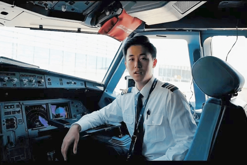 网红上铺小哥成为了新机长安全驾驶比走红更重要