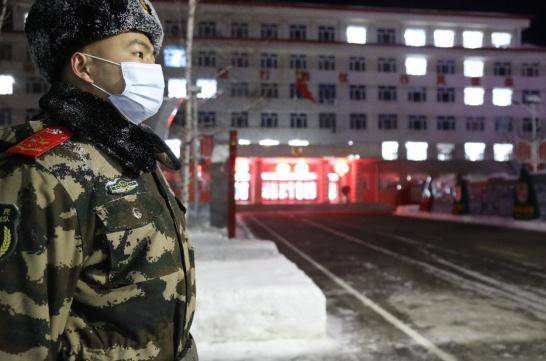 风雪哨位铸忠诚文字:陈小鹏,李嘉伟摄影:朱韬,王力,刘国晨