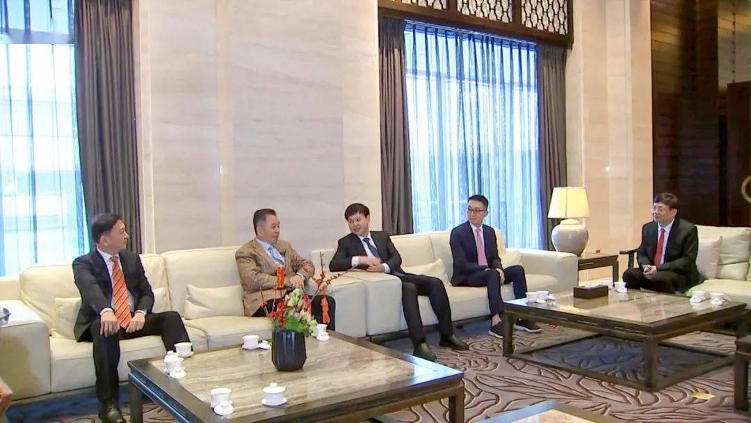 走访恒安公司许连捷走访晋工公司柯子江走访兴业皮革公司吴华春走访国