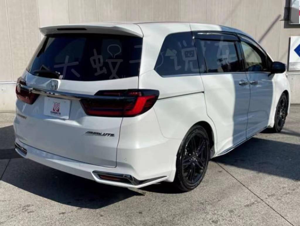 "黑武士"奥德赛亮相街头!