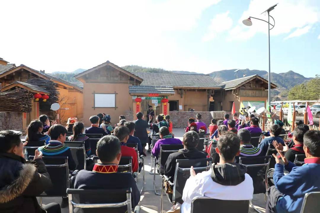 2022年1月31日至2月3日,四川凉山昭觉县解放沟镇火普村,三岔河镇三河