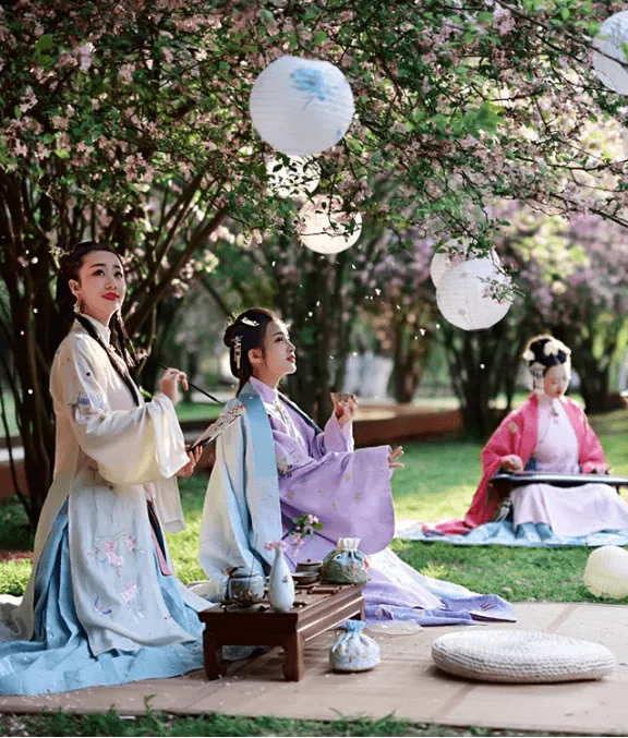 栈道|藏不住了！快来get汉中这些绝美汉服打卡地！