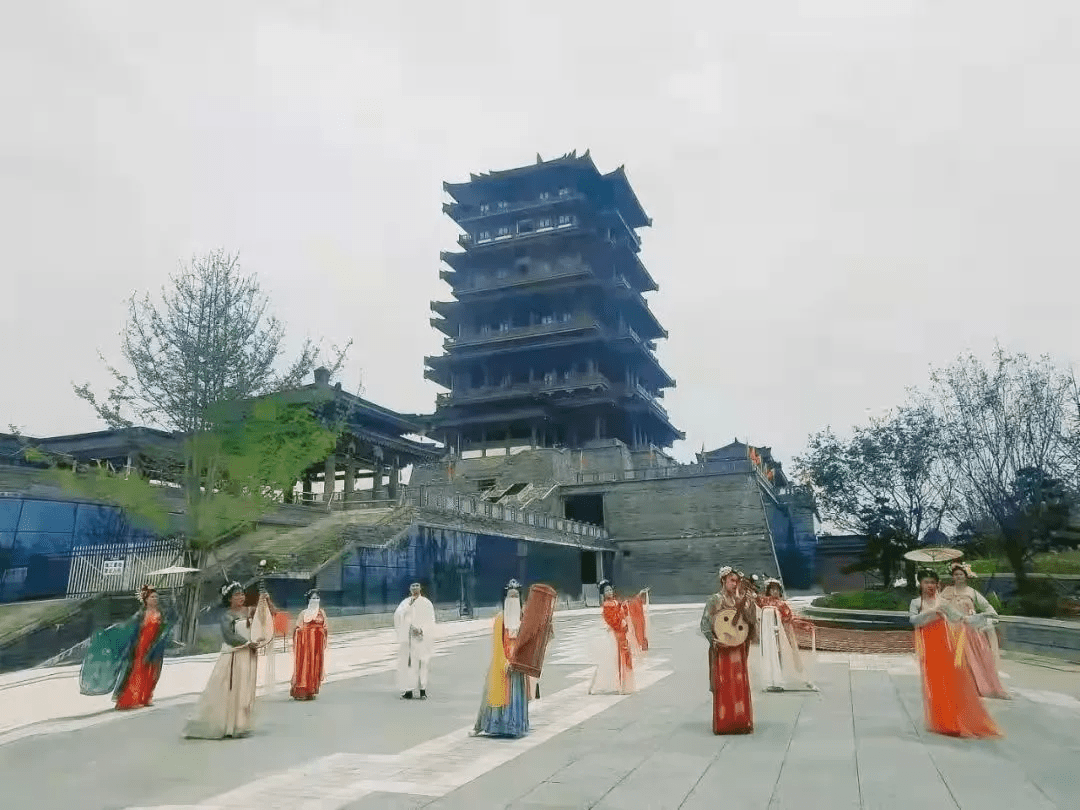 栈道|藏不住了！快来get汉中这些绝美汉服打卡地！