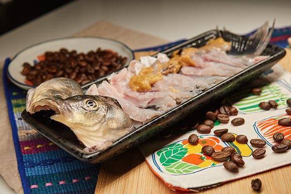 例如動物內臟,肥肉,油炸燒烤等食物,會明顯增加脂肪攝入,應該減少食用