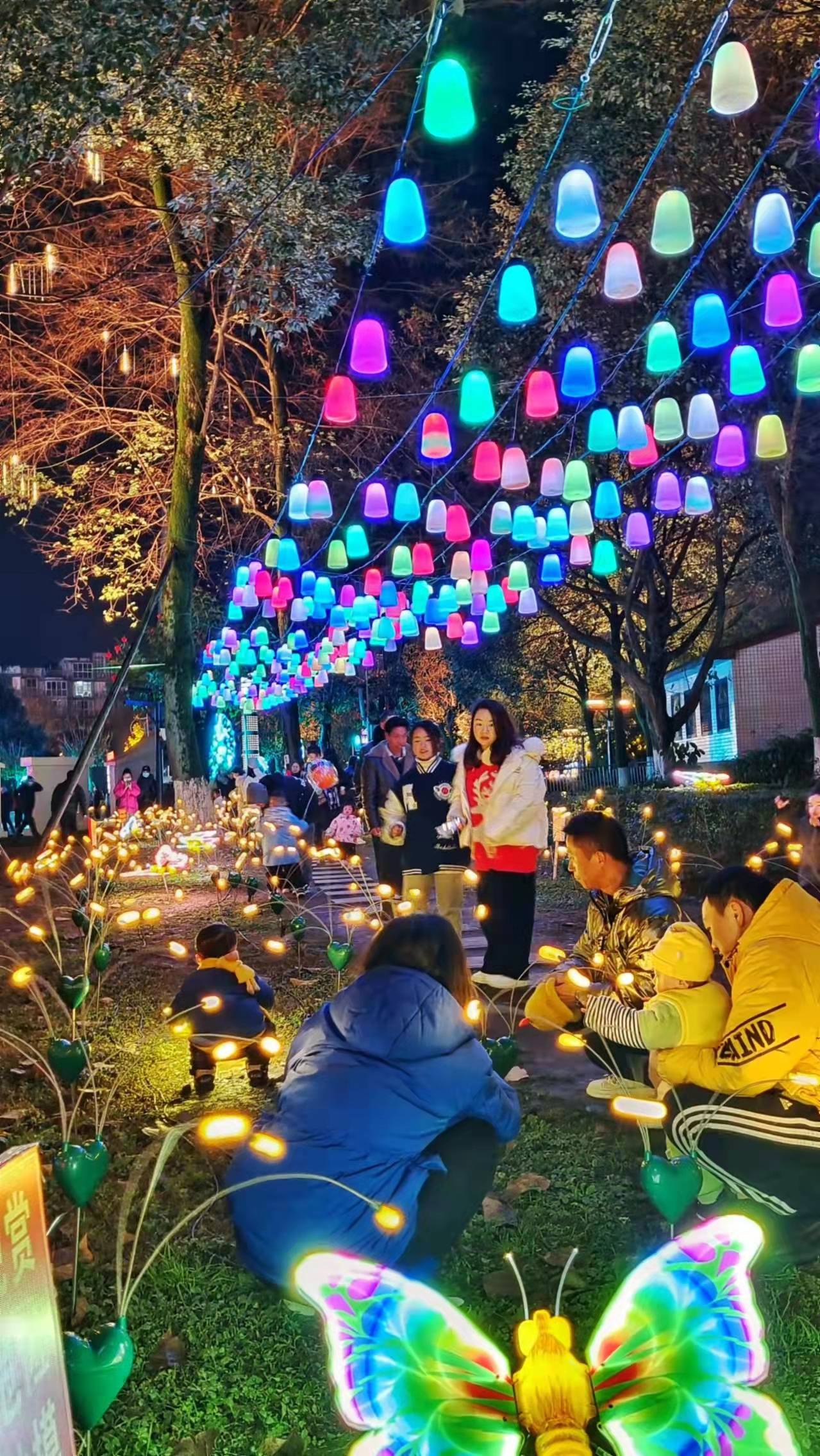 游客|洪雅县：春节假期圆满收官 冰雪旅游正当时