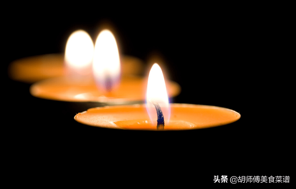 灯下黑的寓意 b8bbeac8a9a1403fb8acfca2954c5259.png