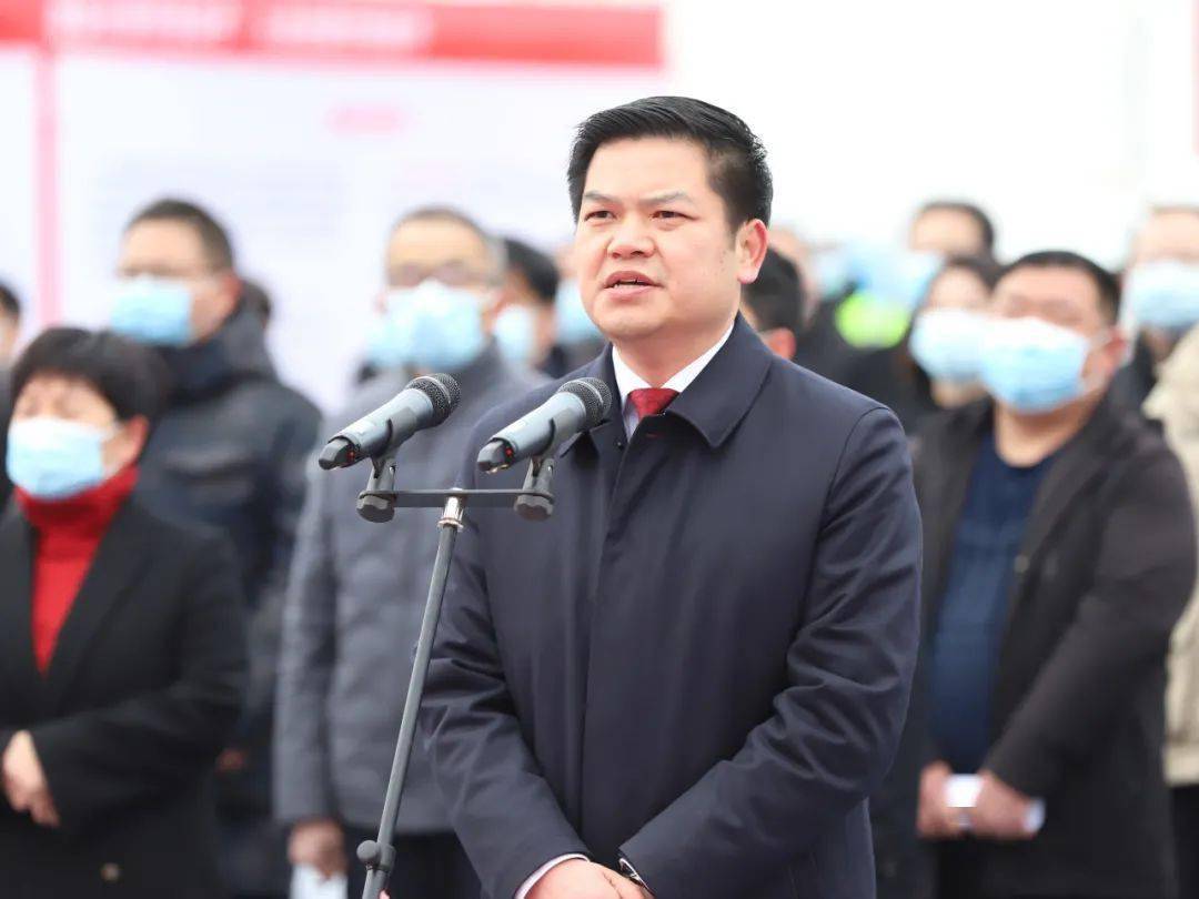 复工复产情况我市重大项目集中开工及市委书记刘传钢在分会场介绍我市