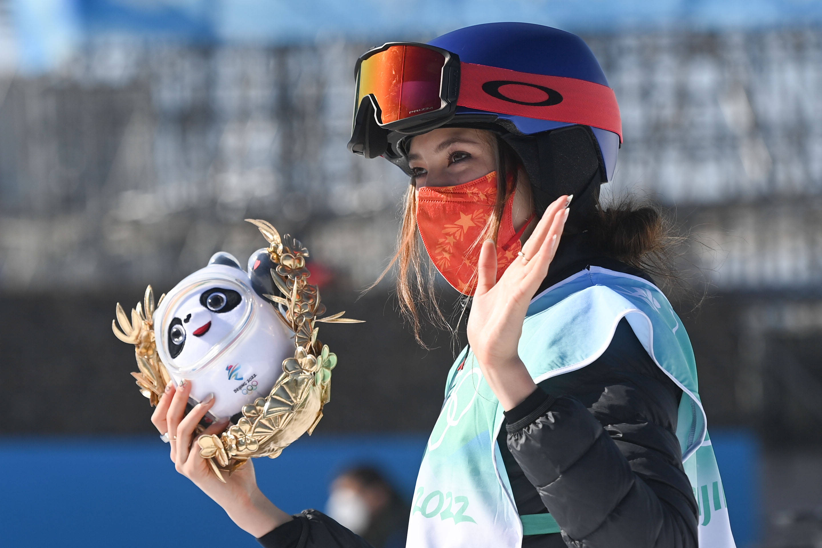 自由式滑雪谷爱凌夺得女子大跳台冠军