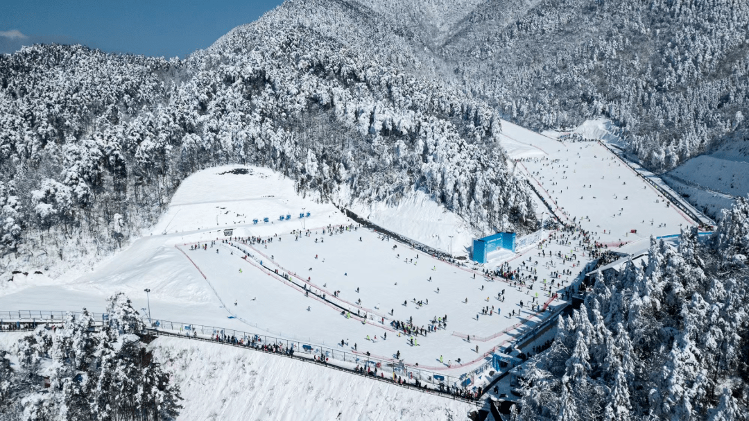 大明山和安吉滑雪场图片
