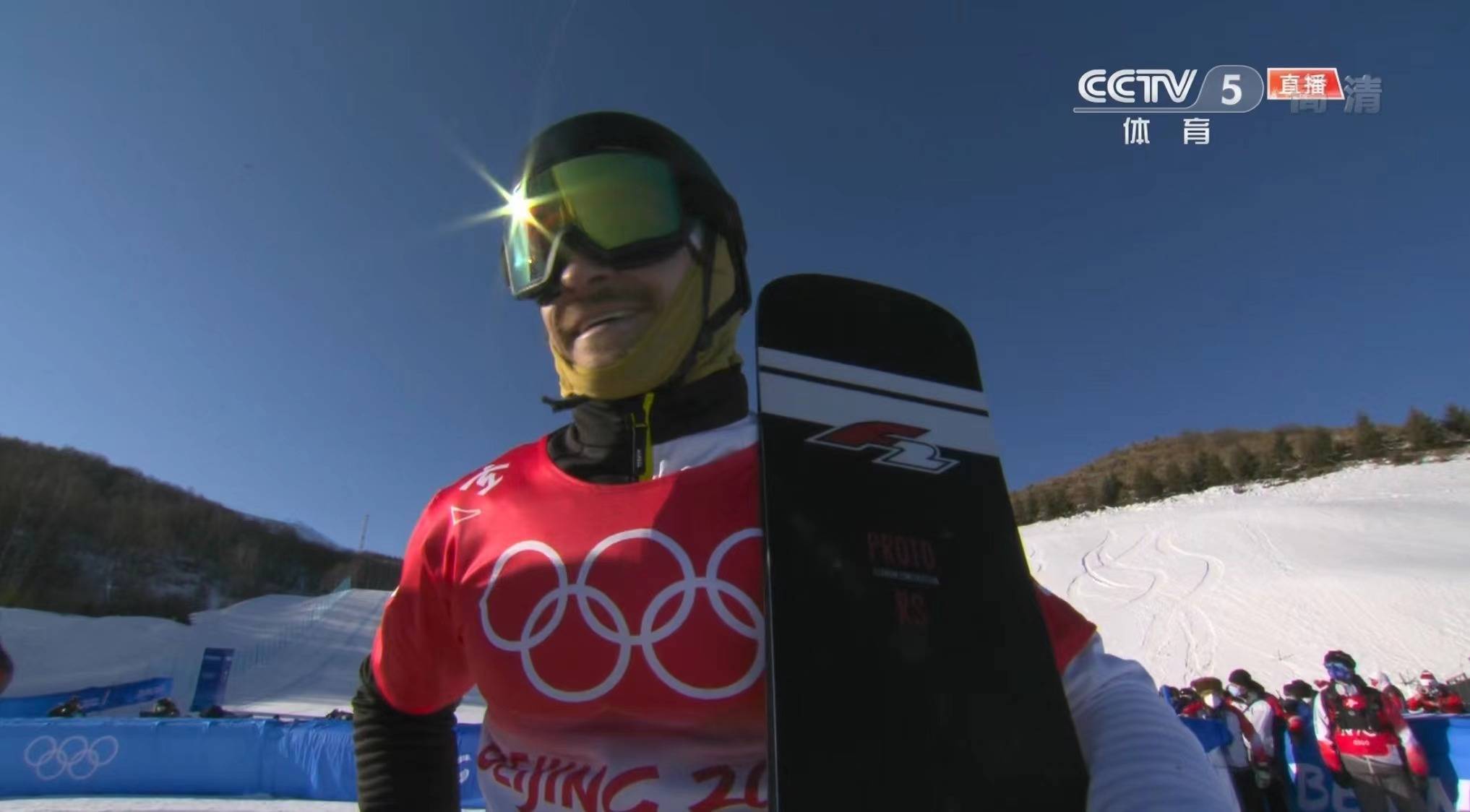 男子|奥地利选手获得单板滑雪男子平行大回转金牌