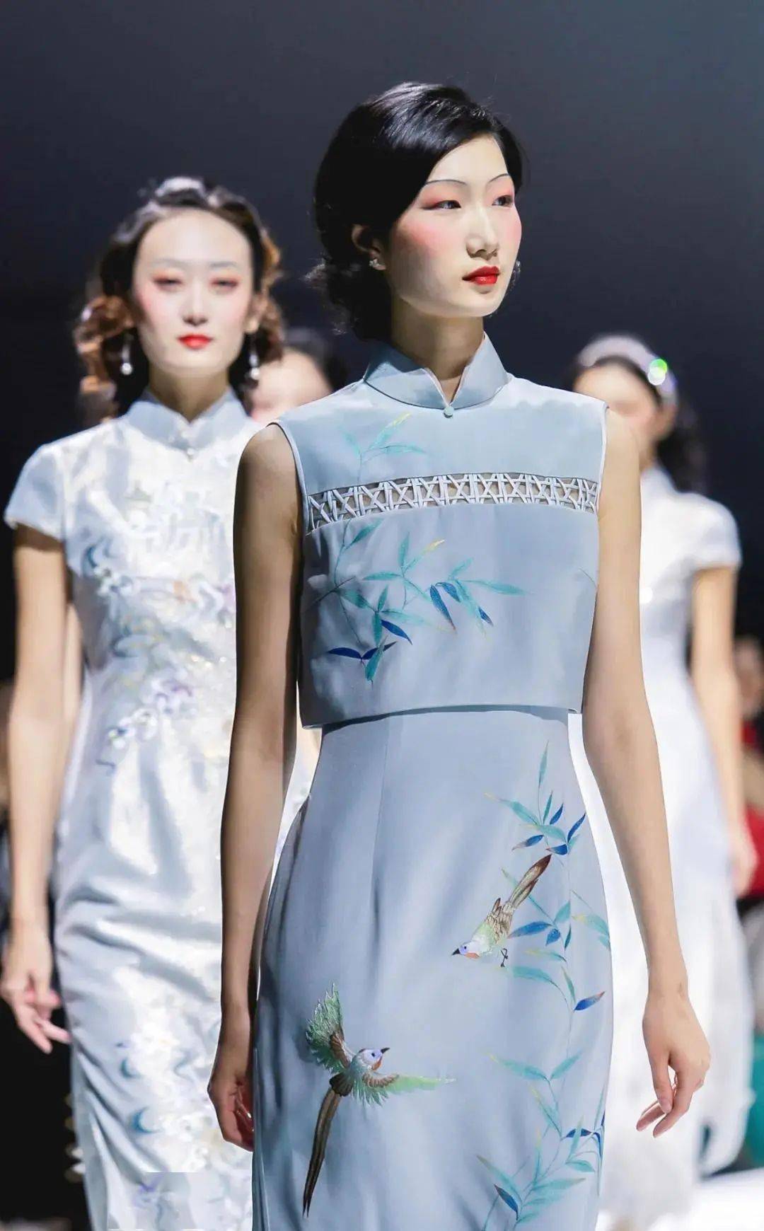 旗袍结构设计在创意服装中的运用与变化现代改良旗袍