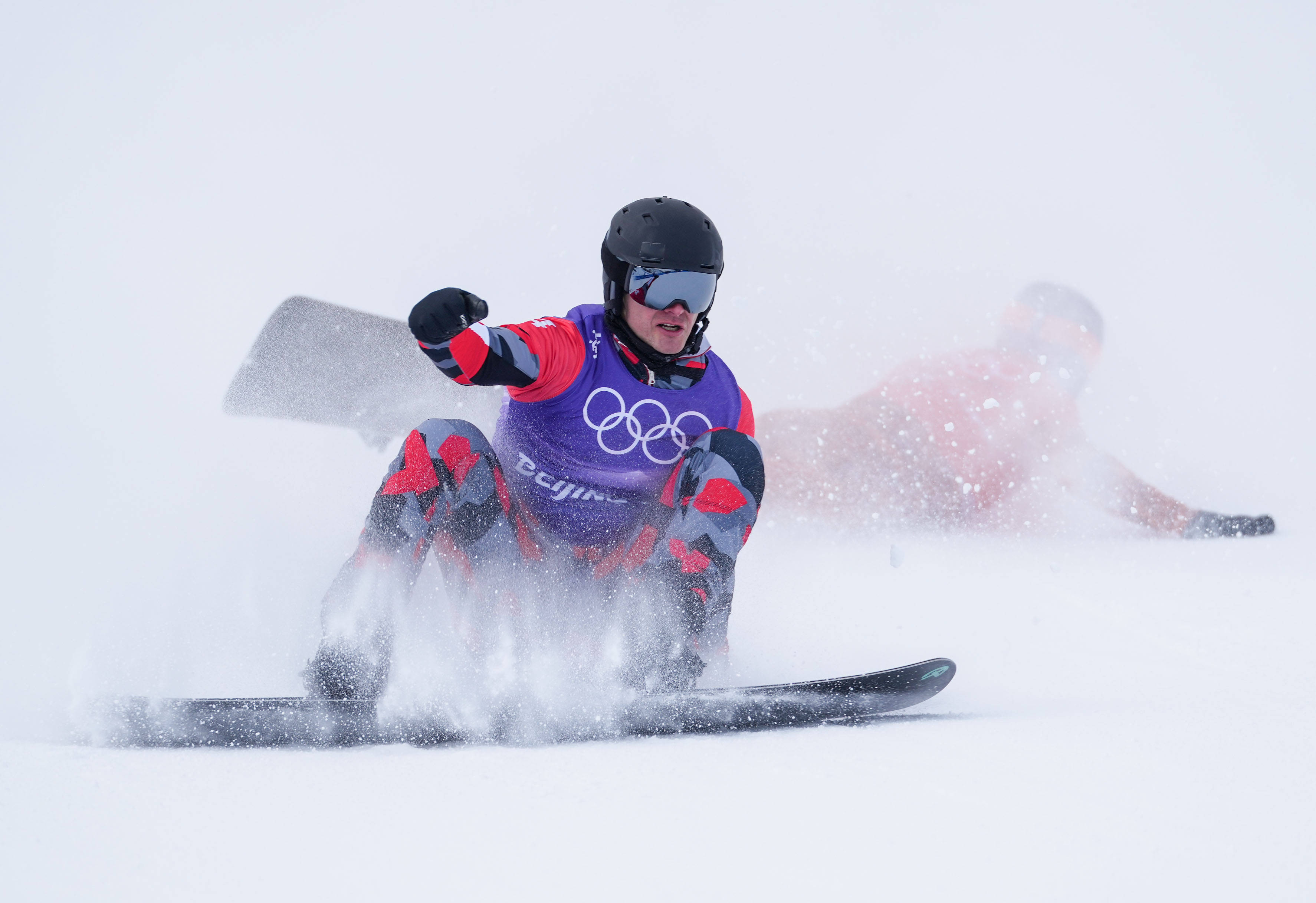 当日,北京2022年冬奥会单板滑雪男子障碍追逐比赛在张家口云顶滑雪
