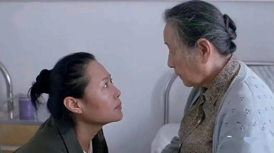 张洁有只小狗叫罗吉