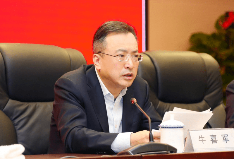 稳中求进守正创新以奋进者的精气神推动新一轮高质量发展