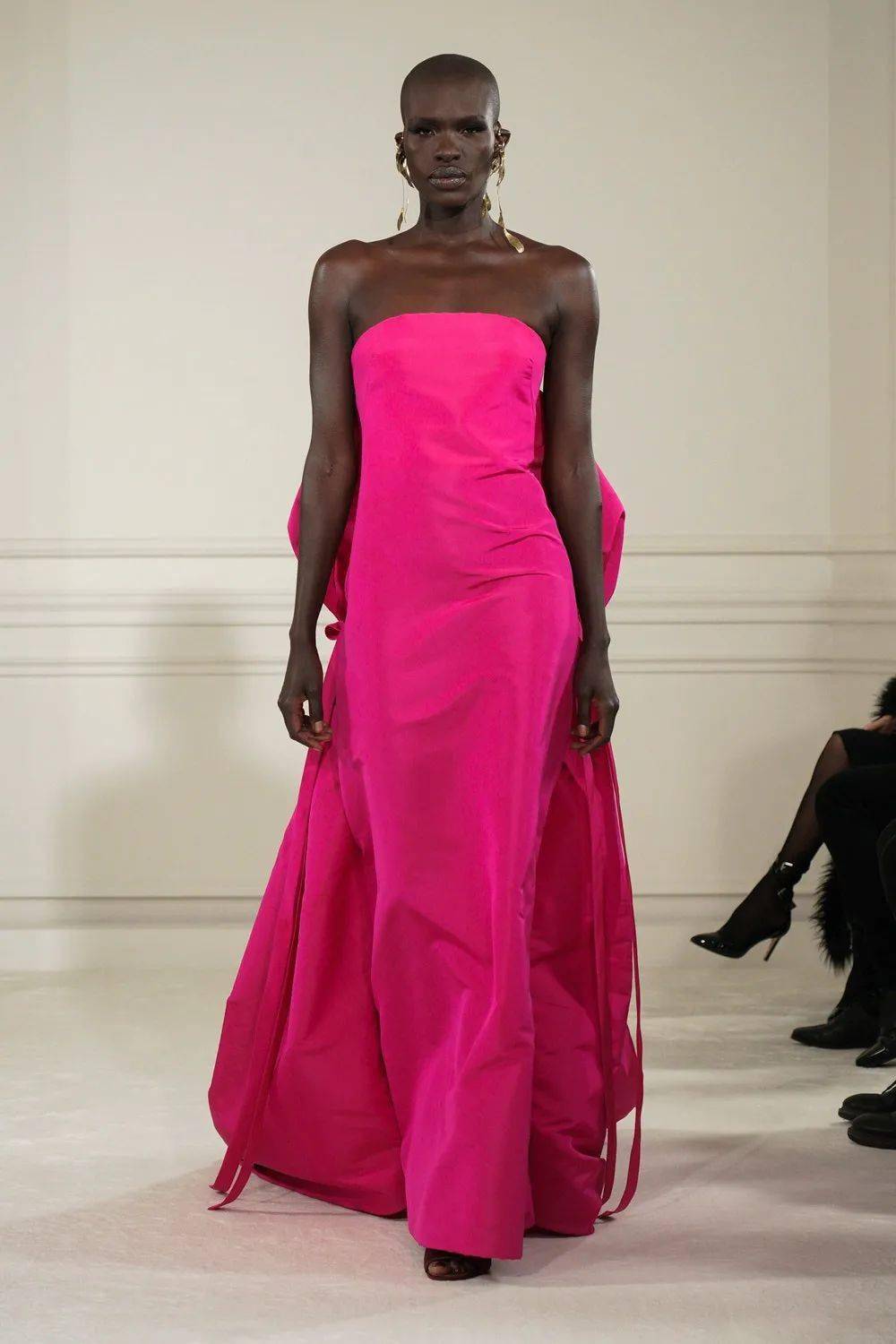 定制【秀场】Valentino 2022春夏高级定制系列