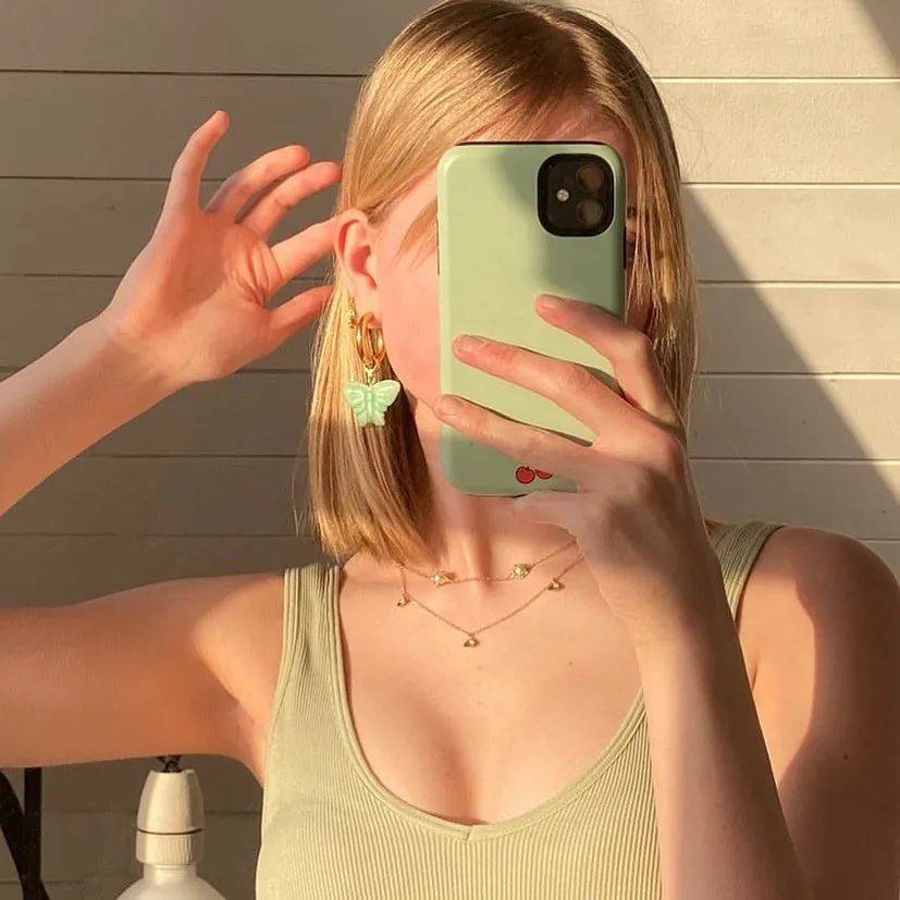 什么 这个春天哪怕一件衣服都不买，也得让我买点耳环！