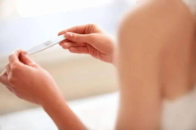 【验孕棒】验孕棒的使用方法_验孕棒的准确率有多高