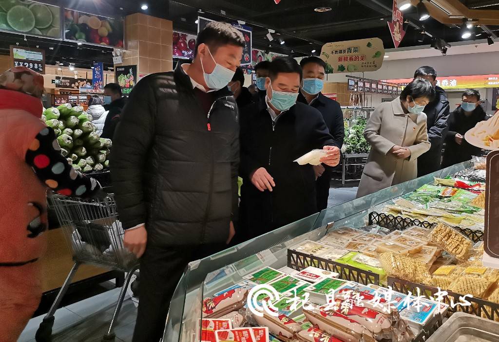 县委书记韩治群先后深入到110指挥中心,君豪酒店关爱中心,金城大道与