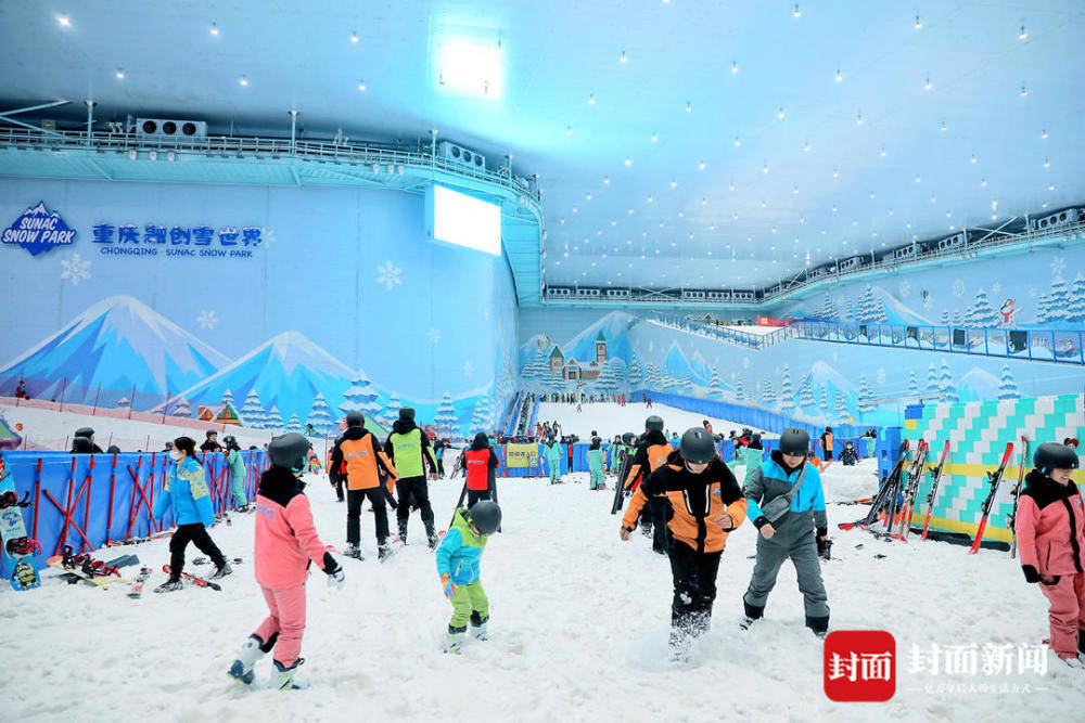 滑冰,滑雪,冰车,冰球……随着北京冬奥会的开幕,参与冰雪运动的重庆