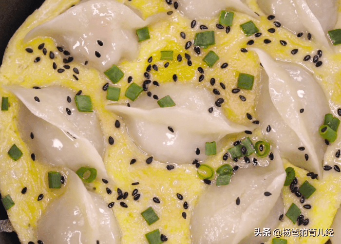速冻饺子可以直接煎熟吗 a4bdcd5d63e047e49f030359882e26f8.png