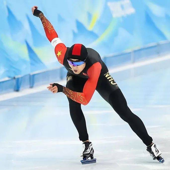 中国第四金!高亭宇破奥运会纪录夺冠!_开幕式旗手高亭宇破奥运纪录夺金_高亭宇破纪录夺冠创造历史_高亭宇打破奥运纪录