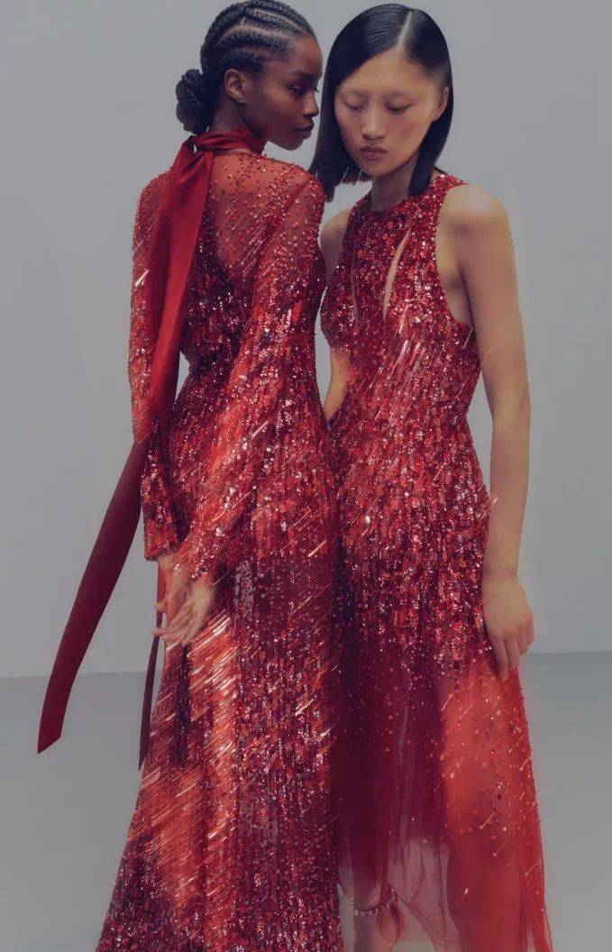 色彩2022早秋女装流行色T台分析