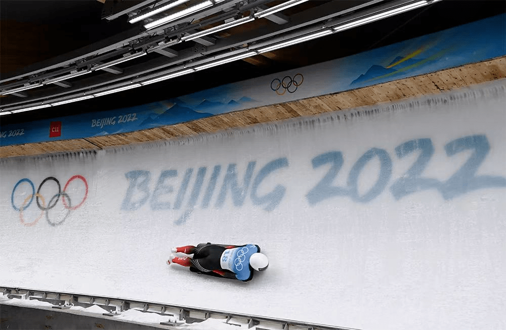 钢架|上海体育学院科技攻关团队，助力中国钢架雪车队获冬奥铜牌，创造历史！