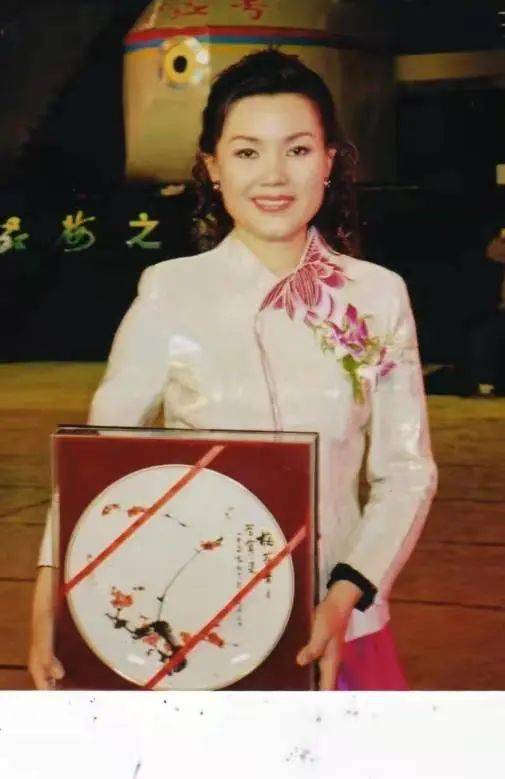 梅花迎春——"中国戏剧梅花奖"戏曲电影云展映_剧照_豫剧_河南省