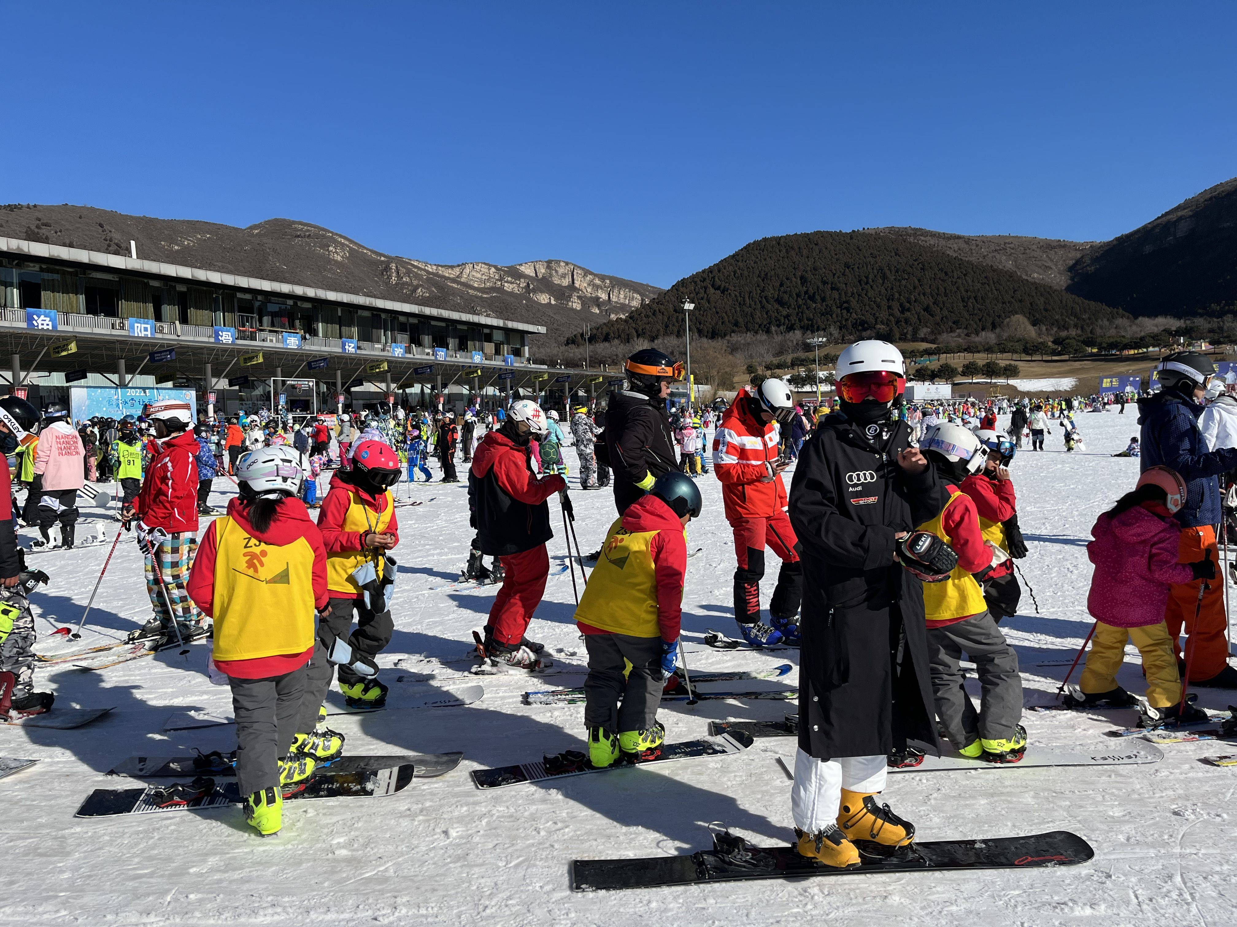 教练|平谷滑雪队的“1个和8个”