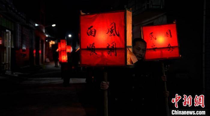 乡村|侨乡青田上演“乡村狂欢”：马灯舞续传统祈美好