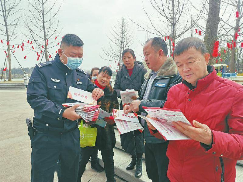 刚在所里吃过午饭不久,成都市公安局新津